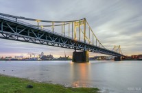 Krefeld-Uerdinger Rheinbrücke
