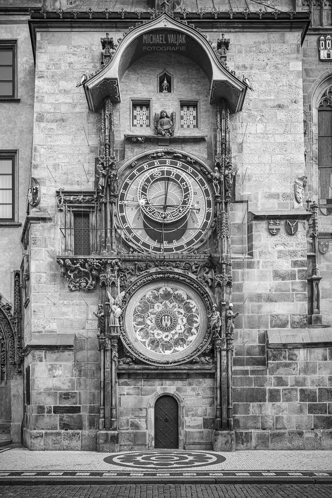 Prager Rathausuhr schwarz-weiß