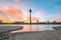 Düsseldorf Skyline bei Sonnenaufgang Panorama