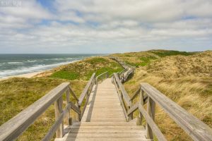 Steg durch die Dünen in Wenningstedt auf Sylt