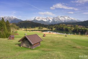 Frühlingstag am Geroldsee in Bayern