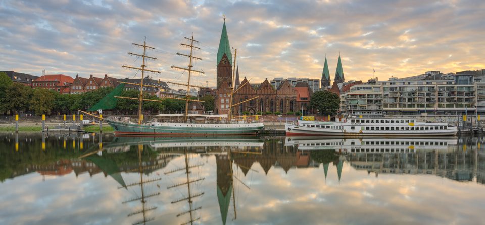 Blick zur Schlachte in Bremen am Morgen