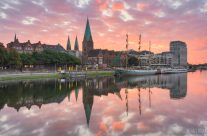 Blick zur Schlachte in Bremen bei Sonnenaufgang