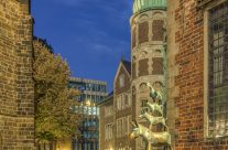 Bremer Stadtmusikanten am Abend