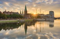 Sonnenaufgang an der Schlachte in Bremen